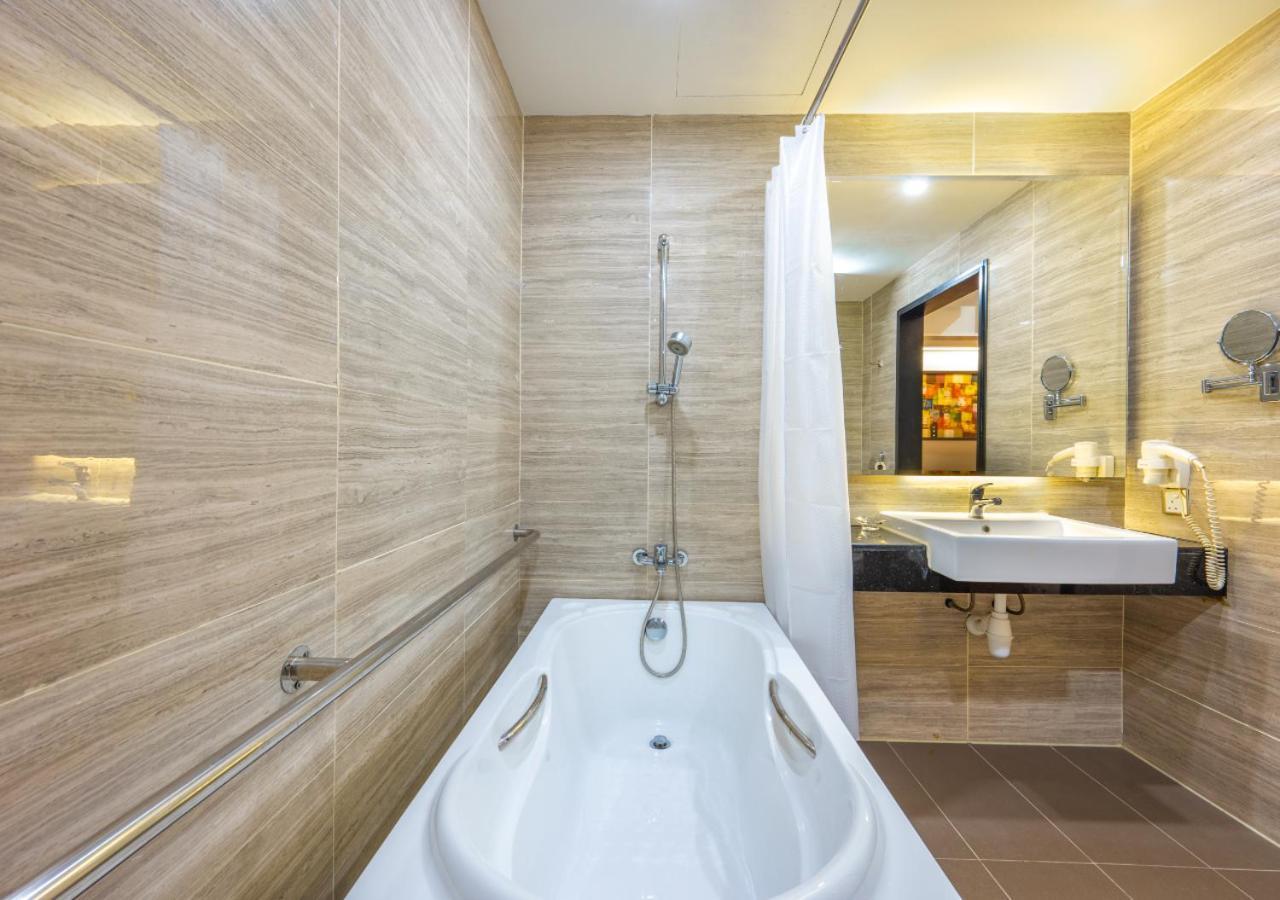 Greystone Centrestage Pj Hotel Petaling Jaya Luaran gambar
